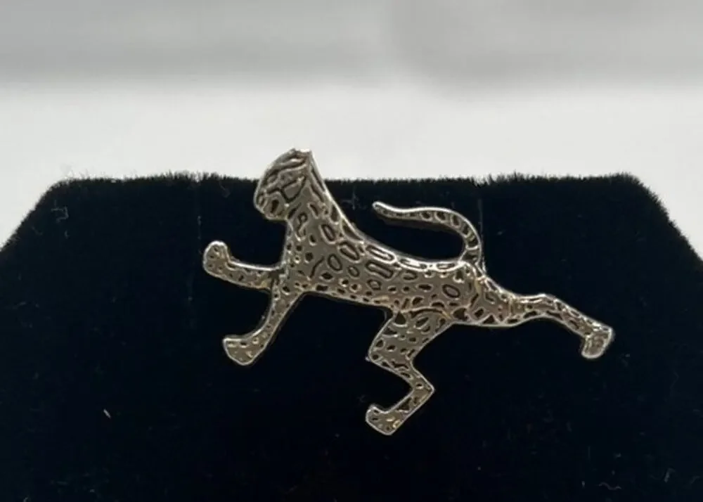 N.S. Meyer New York Army ROTC Leopard Mascot Insignia Clutch Back Pin Vintage